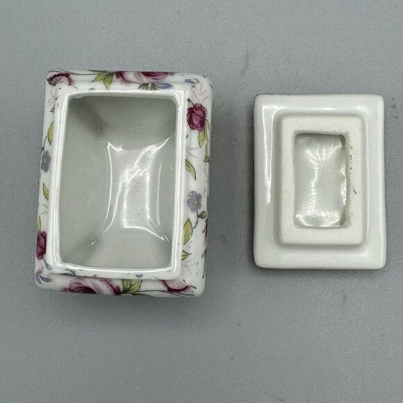 Vtg Footed Rectangle Trinket Box Lid Floral Vanity Glam Victorian Porcelain B141 - Picture 12 of 13